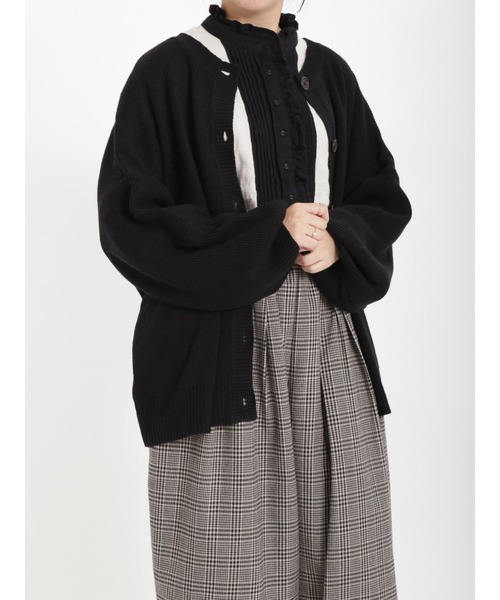 Samansa Mos2(サマンサ モスモス)の「【アンチピリング】前後2WAYオーバーサイズニット(ニット/セーター・レディース・ブラック/キナリ/ベージュ/グリーン/レッド/ブラウン・フリ-)」の3枚目の写真