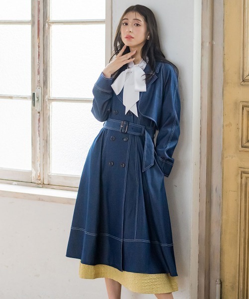QUEENS COURT(クイーンズコート)の「デニムシャンブレートレンチコート(トレンチコート・レディース・ピンク/ベージュ/ネイビー・S/M)」の2枚目の写真