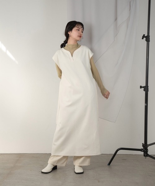 Amiur（エミレ）の「puff pastry long vest（ベスト・レディース・ブラック/アイボリー・FREE）」の2枚目の写真