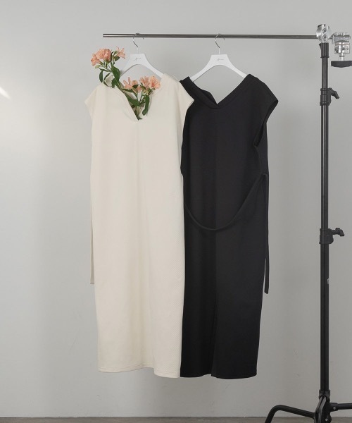 Amiur（エミレ）の「puff pastry long vest（ベスト・レディース・ブラック/アイボリー・FREE）」の10枚目の写真