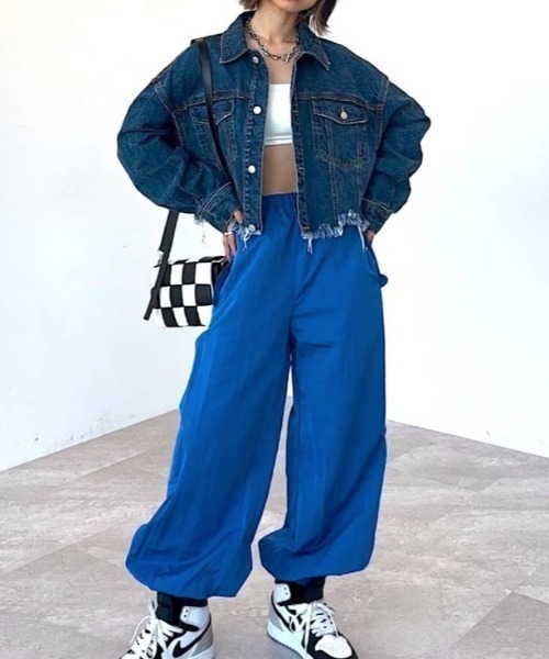 FOREVER 21（フォーエバー トゥエンティーワン）の「【STREET】ナイロンパンツ（その他パンツ・レディース・ブラック/オフホワイト/ブルー・FREE）」の10枚目の写真