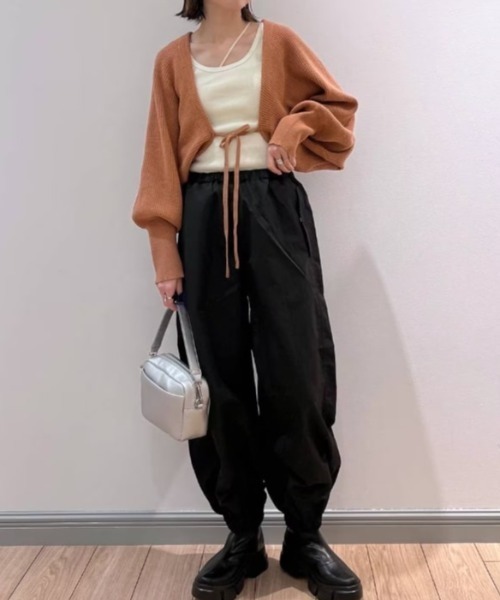 FOREVER 21（フォーエバー トゥエンティーワン）の「【STREET】ナイロンパンツ（その他パンツ・レディース・ブラック/オフホワイト/ブルー・FREE）」の7枚目の写真