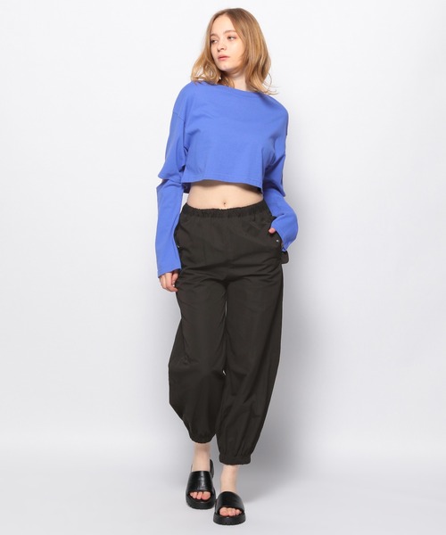 FOREVER 21（フォーエバー トゥエンティーワン）の「【STREET】ナイロンパンツ（その他パンツ・レディース・ブラック/オフホワイト/ブルー・FREE）」の22枚目の写真