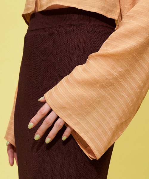 FOREVER 21（フォーエバー トゥエンティーワン）の「ショルダースリットシャツ（シャツ/ブラウス・レディース・オフホワイト/オレンジ・FREE）」の7枚目の写真