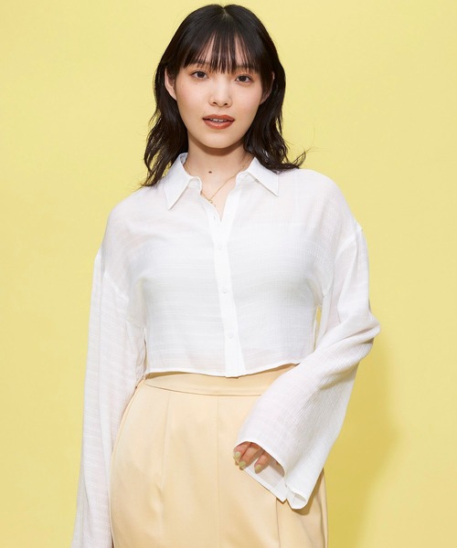 FOREVER 21（フォーエバー トゥエンティーワン）の「ショルダースリットシャツ（シャツ/ブラウス・レディース・オフホワイト/オレンジ・FREE）」の13枚目の写真