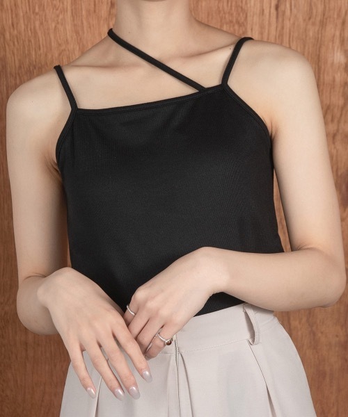 lawgy(ラウジー)の「asymmetry line camisole(キャミソール・レディース・ホワイト/ベージュ/ブラック・FREE)」の9枚目の写真