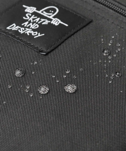 THRASHER（スラッシャー）の「THRASHER × Mark Gonzales 撥水加工 ポリエステル デイパック（バックパック/リュック・メンズ・ブラック系その他/ブラック・FREE）」の7枚目の写真