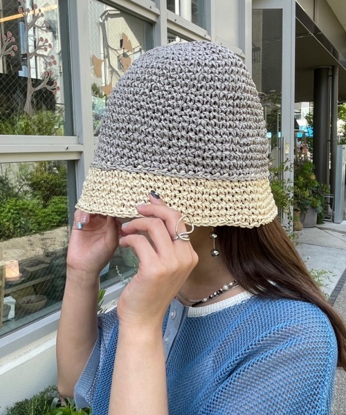 nemne store（ネンネストア）の「《Delfy》バイカラーペーパーハット（ハット・レディース・グレー/ブラック/ベージュ・フリー）」の8枚目の写真