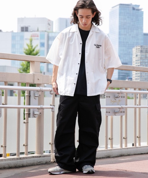 WEGO（ウィゴー）の「WEGO/チェーン刺繍ビッグシャツ（シャツ/ブラウス・メンズ・ホワイト/ブラック・MEDIUM/LARGE）」の3枚目の写真