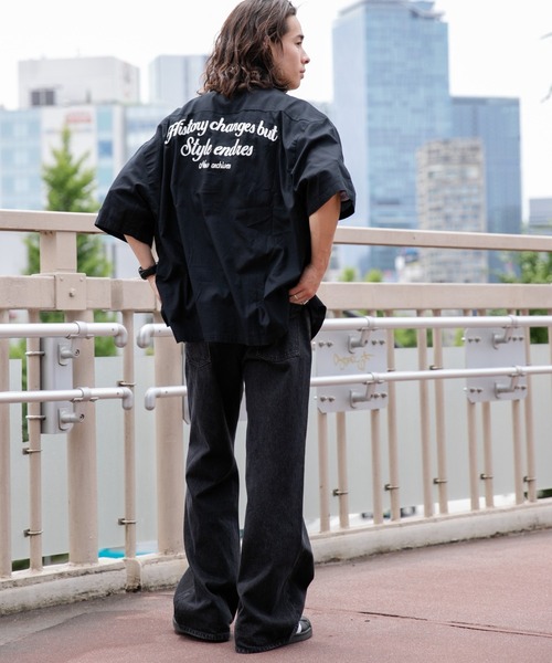 WEGO（ウィゴー）の「WEGO/チェーン刺繍ビッグシャツ（シャツ/ブラウス・メンズ・ホワイト/ブラック・MEDIUM/LARGE）」の4枚目の写真