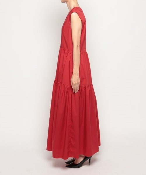 allureville（アルアバイル）の「ティアードVネックワンピース