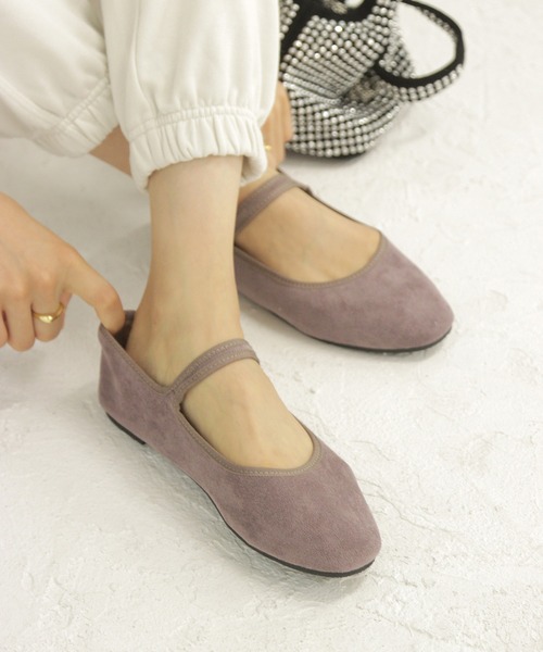 SOROTTO（ソロット）の「【子どもから大人まで】ふかふかインソール ベルト付きぺたんこカンフーシューズ（パンプス・レディース・ゴールド/ブラック/シルバー/ブラック系その他/ライトブラウン/ブラック系その他2/ラベンダー/ピンク/ブラウン/ブルー・23.0cm/23.5cm/24.5cm/25.0cm/25.5cm/20.0cm/22.5cm/24.0cm/22.0cm/21.0cm/18.0cm/19.0cm）」の7枚目の写真