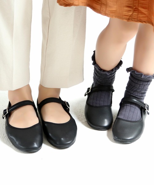 SOROTTO（ソロット）の「【子どもから大人まで】ふかふかインソール ベルト付きぺたんこカンフーシューズ（パンプス・レディース・ゴールド/ブラック/シルバー/ブラック系その他/ライトブラウン/ブラック系その他2/ラベンダー/ピンク/ブラウン/ブルー・23.0cm/23.5cm/24.5cm/25.0cm/25.5cm/20.0cm/22.5cm/24.0cm/22.0cm/21.0cm/18.0cm/19.0cm）」の11枚目の写真