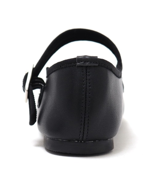 SOROTTO（ソロット）の「【子どもから大人まで】ふかふかインソール ベルト付きぺたんこカンフーシューズ（パンプス・レディース・ゴールド/ブラック/シルバー/ブラック系その他/ライトブラウン/ブラック系その他2/ラベンダー/ピンク/ブラウン/ブルー・23.0cm/23.5cm/24.5cm/25.0cm/25.5cm/20.0cm/22.5cm/24.0cm/22.0cm/21.0cm/18.0cm/19.0cm）」の21枚目の写真