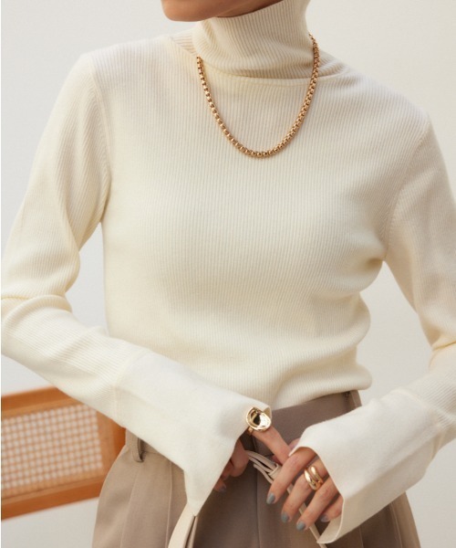 crie conforto(クリーコンフォルト)の「ファインゲージニットタートル(ニット/セーター・レディース・オフホワイト/チャコールグレー/ライトグレー/ブラック・MEDIUM/LARGE)」の2枚目の写真