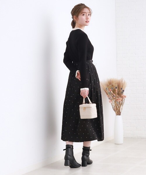 couture brooch（クチュールブローチ）の「◆【吸湿発熱/洗える】KITHOT配色透かしフリルリブニット（ニット/セーター・レディース・ブラック/サックスブルー/ブルー系その他・38/42/36）」の5枚目の写真