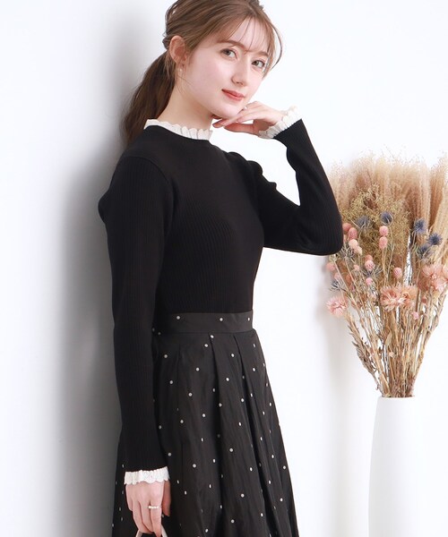 couture brooch（クチュールブローチ）の「◆【吸湿発熱/洗える】KITHOT配色透かしフリルリブニット（ニット/セーター・レディース・ブラック/サックスブルー/ブルー系その他・38/42/36）」の9枚目の写真