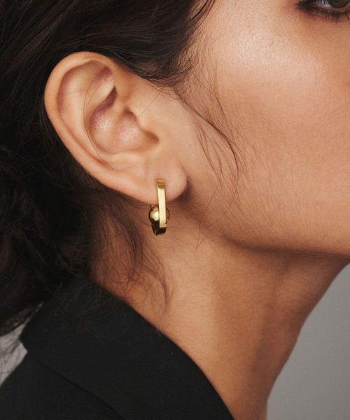 CENE（セネ）の「【CENE】セネ/ボトムボールピアス（ピアス（両耳用）・レディース・シルバー/ゴールド・FREE）」の4枚目の写真