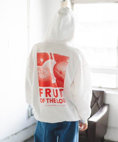 FRUIT OF THE LOOM(フルーツオブザルーム)の「プリントフーディ23 / 長袖 / スウェット / パーカー / バック / ロゴ / プリント / カジュアル / ユニセックス(パーカー・メンズ・イエロー/グリーン/レッド/サックスブルー・M/L/XL)」の4枚目の写真