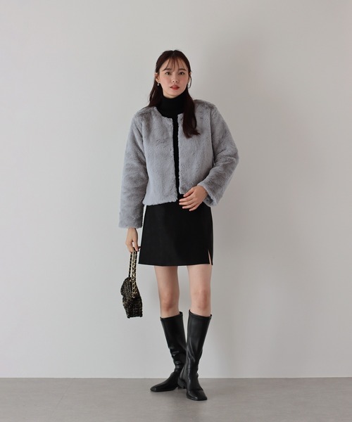 BLUEEAST(ブルーイースト)の「ノーカラーファーブルゾン(ブルゾン・レディース・ブラック/チャコールグレー/ライトグレー・MEDIUM)」の22枚目の写真