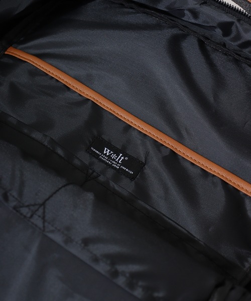 【セール】w*lt(ｳｫﾙﾄ) USBポート付き2層式軽量スクエアリュック（バックパック/リュック）｜FUNALIVE（ファンアライブ）