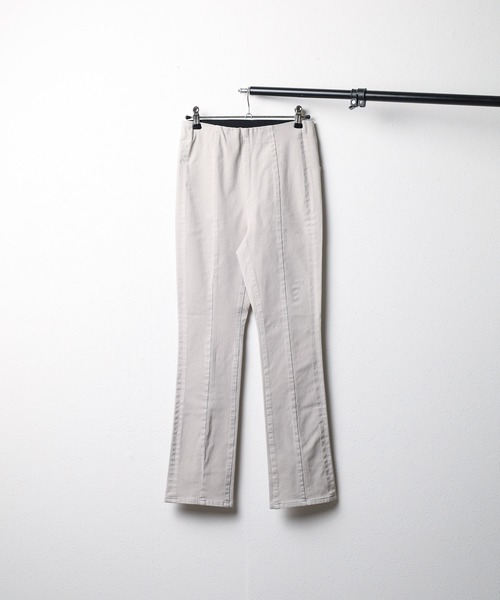 CIMARRON(シマロン)の「【CIMARRON JEANS】 FIT FLARE PANTS(デニムパンツ・レディース・ブラック/オレンジ/インディゴブルー/グレイッシュベージュ・25/26/24)」の3枚目の写真