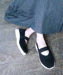 《SNEEKE》軽量メリージェーンスニーカー