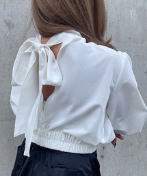 Back ribbon blouse