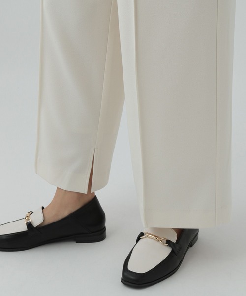 Elura（エルーラ）の「サマ見えリラクシーワイドパンツ（その他パンツ・レディース・ホワイト/ネイビー/ブラック/グレイッシュベージュ・SMALL/MEDIUM/LARGE）」の18枚目の写真