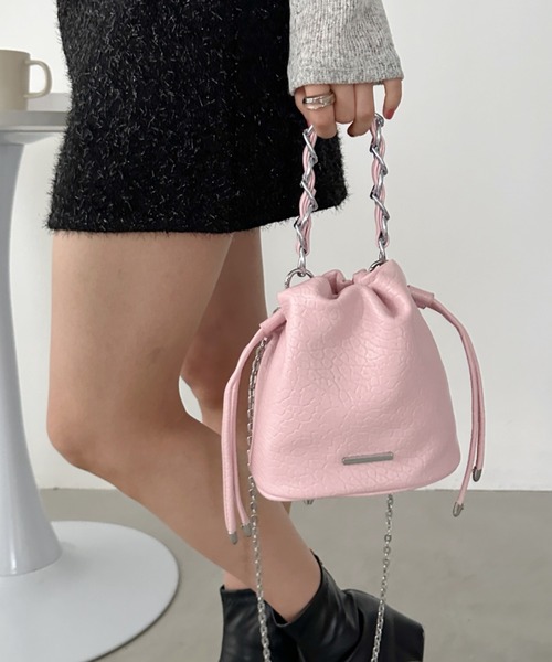 CLEA(クレア)の「2WAY PUミニ巾着チェーンショルダーバッグ(ショルダーバッグ・レディース・ブラック/ミント/ホワイト/ピンク・FREE)」の4枚目の写真