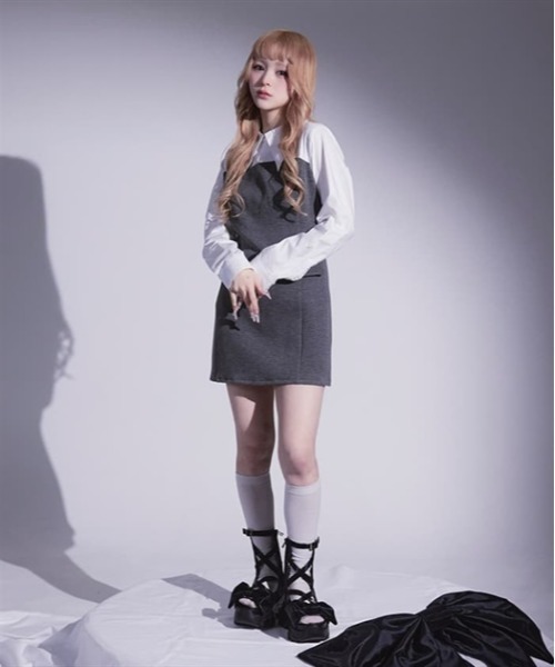 FickleBebe(フィクルベベ)の「ビッグカラースウィッチワンピース(ワンピース・レディース・グレー/ピンク/ブラック・1/0)」の4枚目の写真