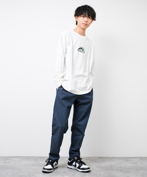 RAT EFFECT(ラットエフェクト)の「ART MOUNTAIN ロングTシャツ(Tシャツ/カットソー・キッズ・グレイッシュベージュ/ブラック/オフホワイト/ダークグリーン・130/140/150/160/170)」の5枚目の写真