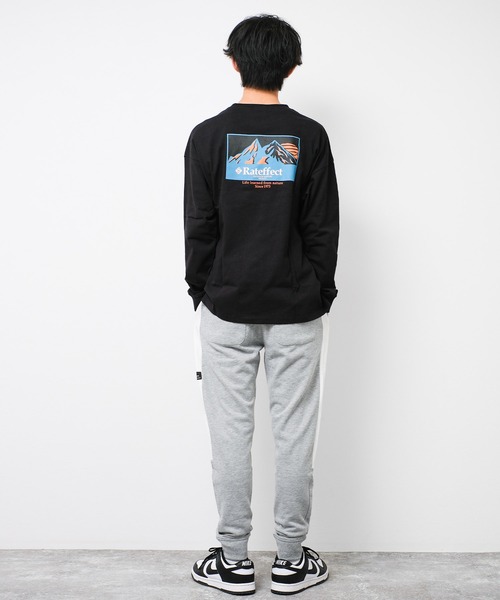 RAT EFFECT(ラットエフェクト)の「ART MOUNTAIN ロングTシャツ(Tシャツ/カットソー・キッズ・グレイッシュベージュ/ブラック/オフホワイト/ダークグリーン・130/140/150/160/170)」の8枚目の写真