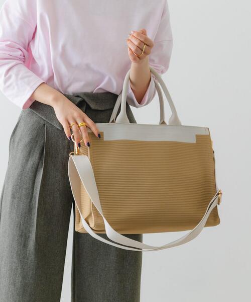 RODE SKO（ロデスコ）の「バイカラーニットトートバッグ（トートバッグ・レディース・ブラック/ベージュ・ONE）」の14枚目の写真