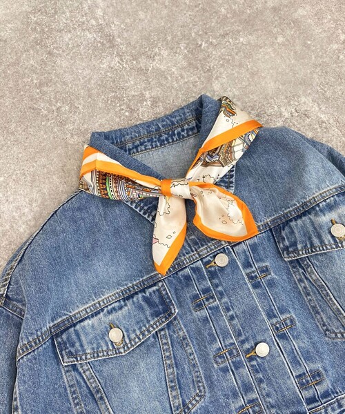 fredy emue（フレディエミュ）の「ホースプリントシルクスカーフ（バンダナ/スカーフ・レディース・ライトブルー/オレンジ・FREE）」の3枚目の写真