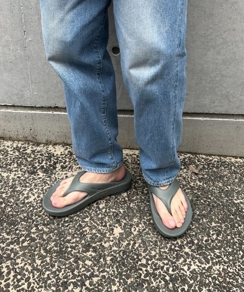 OOFOS/ウーフォス] OORIGINAL リカバリーサンダル（サンダル