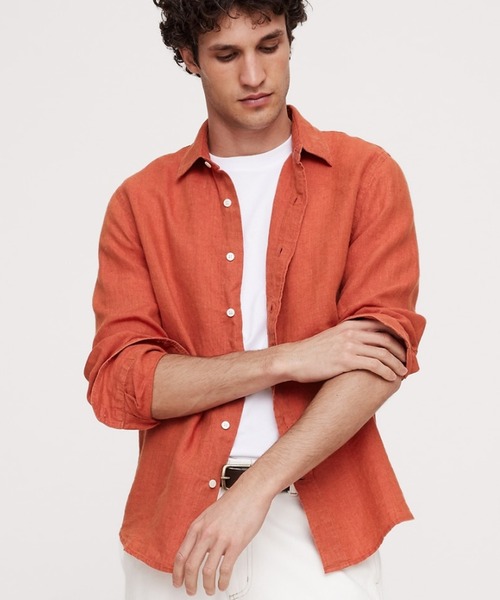 Banana Republic（バナナリパブリック）の「カステロ リネンシャツ（シャツ/ブラウス・メンズ・ナチュラル/ネイビー/ホワイト/レッド/ブラック/ブラウン/その他/マルチ/アクア/ピンク/ライトブルー/ブルー/ブラウン系その他/ホワイト×ブルー/ブルー系その他/イエロー/ピンク系その他/ベージュ/レッド系その他・M/XL/L/S）」の1枚目の写真