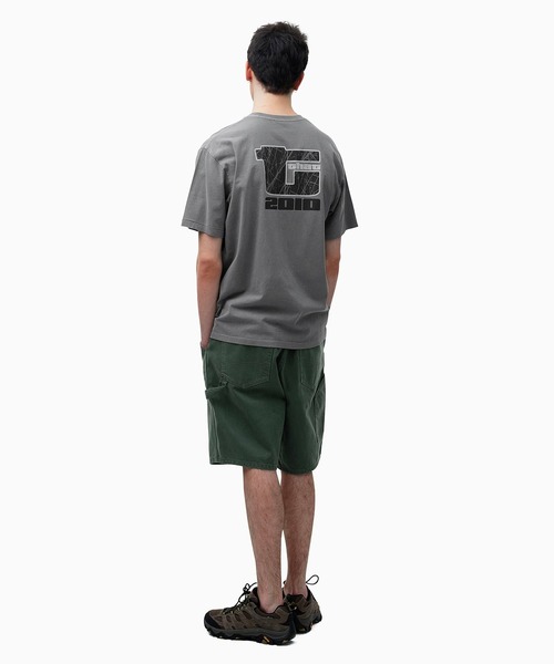 thisisneverthat(ディスイズネバーザット)の「Big Initial Tee(Tシャツ/カットソー・メンズ・ダークグレー/パープル/アイボリー・L/M/S/XL)」の9枚目の写真