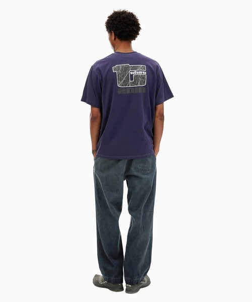 thisisneverthat(ディスイズネバーザット)の「Big Initial Tee(Tシャツ/カットソー・メンズ・ダークグレー/パープル/アイボリー・L/M/S/XL)」の12枚目の写真