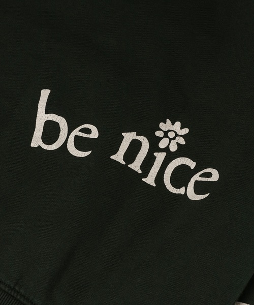 ERL（イーアールエル）の「MEN VENICE CHECKER SLEEVE HOODIE KN