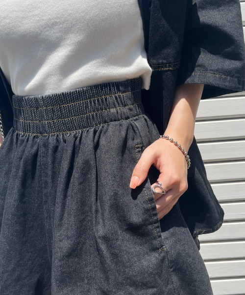 CLEA(クレア)の「オーバー半袖シャツ&ショートパンツ コットンデニムセットアップ(セットアップ・レディース・ブルー/ブラック・FREE)」の7枚目の写真