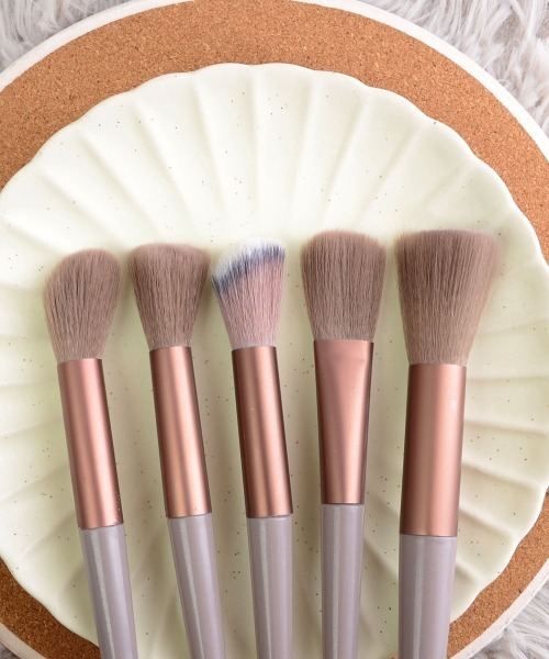 Mayree(メイリー)の「【resonance】ニュアンスカラー メイク ブラシセット (巾着ケース付き)(メイクブラシ・レディース・グリーン系/ベージュ系/パープル系/ブルー系・FREE)」の6枚目の写真