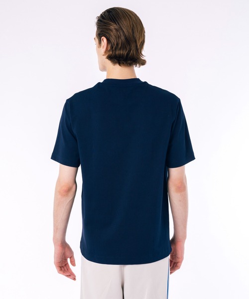LACOSTE（ラコステ）の「アウトラインクロックポケット半袖Tシャツ（Tシャツ/カットソー・メンズ・ネイビー/ブラック/グリーン/ホワイト/オフホワイト/ライトブルー/ブラウン/ペールイエロー/サックスブルー/ダークブラウン・5/4/3/2/6/7）」の12枚目の写真