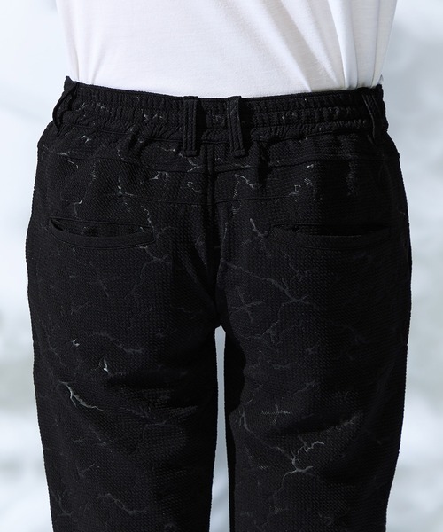 HIDEAWAYS NICOLE（ハイダウェイニコル）の「アラカルトエンボスハーフパンツ（その他パンツ・メンズ・ホワイト系/ブラック/オフホワイト/ブラック系・SMALL/MEDIUM/LARGE/X-LARGE）」の11枚目の写真