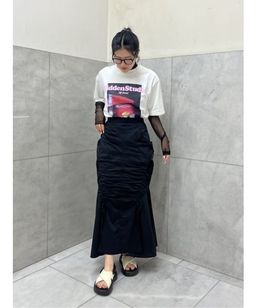 SLY（スライ）の「PUFFER LOGO & PHOTO T/SH パッファー ロゴ アンド フォト ティーシャツ（Tシャツ/カットソー・レディース・イエロー/ホワイト/ライトブラック/スモークピンク・FREE）」の15枚目の写真