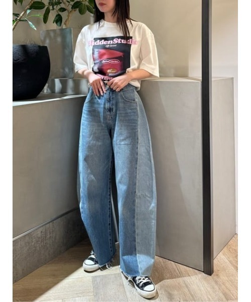 SLY（スライ）の「PUFFER LOGO & PHOTO T/SH パッファー ロゴ アンド フォト ティーシャツ（Tシャツ/カットソー・レディース・イエロー/ホワイト/ライトブラック/スモークピンク・FREE）」の18枚目の写真