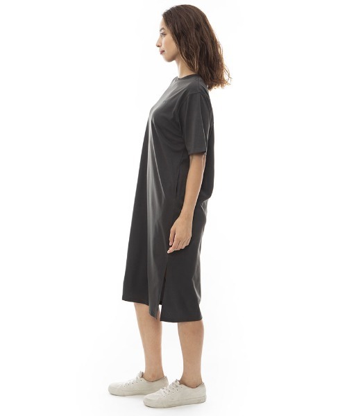BILLABONG(ビラボン)の「BILLABONG レディース ONE POINT TEE ONEPIECE ドレス 【2024年春夏モデル】/ビラボンワンポイントワンピース(ワンピース・レディース・ブラック/オフホワイト・MEDIUM/LARGE)」の5枚目の写真