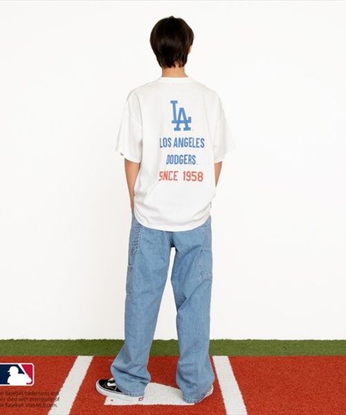 GLAZOS(グラソス)の「【大人向けサイズあり】【MLB】チームロゴプリント半袖Tシャツ(Tシャツ/カットソー・キッズ・ホワイト/オートミール/ネイビー/ブラック・140cm/150cm/160cm/170cm)」の7枚目の写真