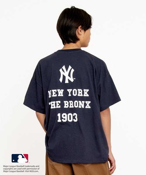 GLAZOS(グラソス)の「【大人向けサイズあり】【MLB】チームロゴプリント半袖Tシャツ(Tシャツ/カットソー・キッズ・ホワイト/オートミール/ネイビー/ブラック・140cm/150cm/160cm/170cm)」の4枚目の写真