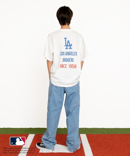 GLAZOS(グラソス)の「【大人向けサイズあり】【MLB】チームロゴプリント半袖Tシャツ(Tシャツ/カットソー・キッズ・ホワイト/オートミール/ネイビー/ブラック・140cm/150cm/160cm/170cm)」の5枚目の写真